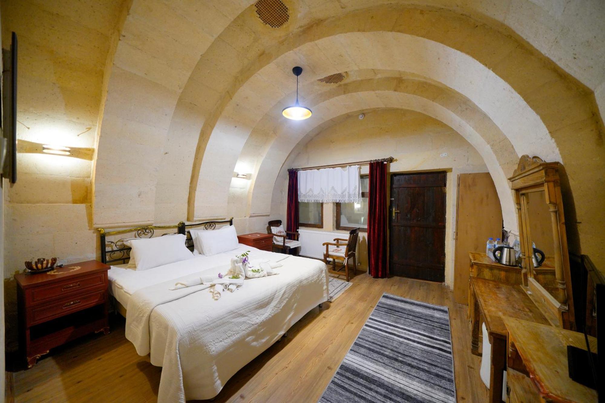 Готель Antik Cave House Урґюп Екстер'єр фото