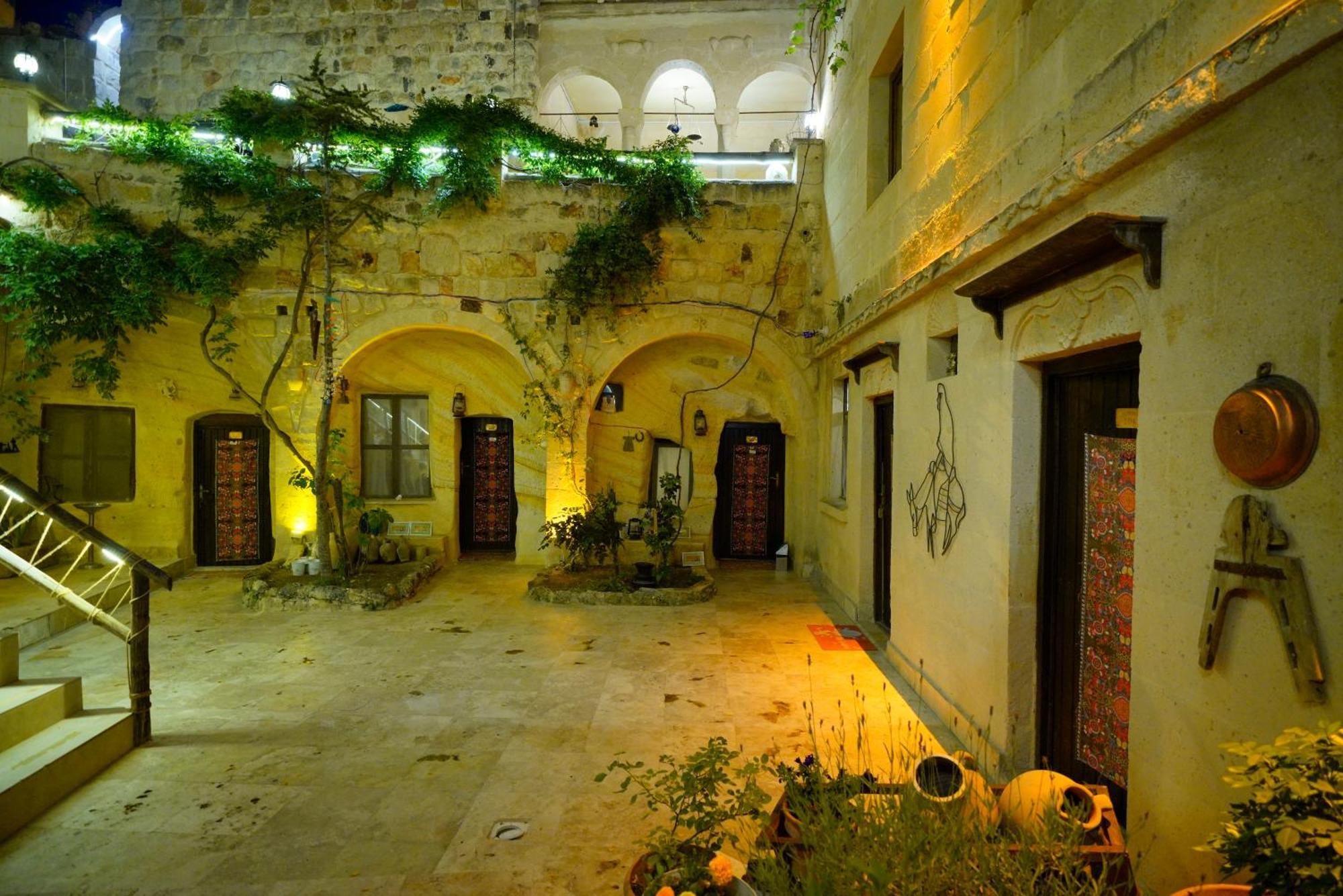 Готель Antik Cave House Урґюп Екстер'єр фото